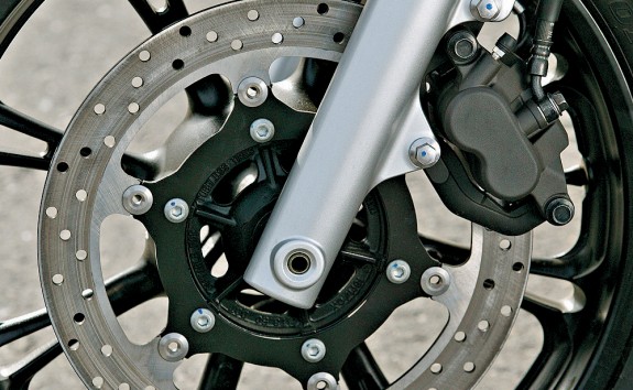 ...передний же лучше заменить тюнинговым.